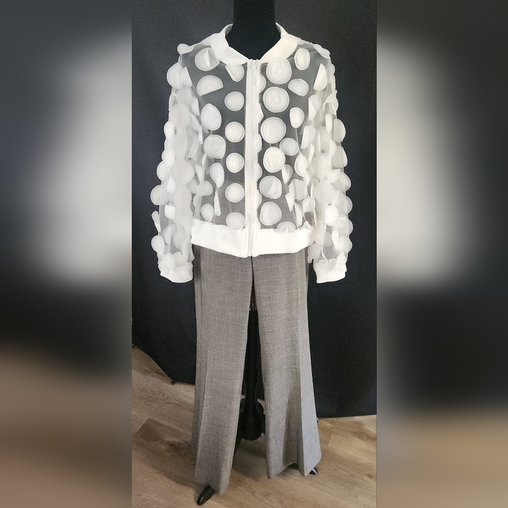 3D Appliqué Sheer Jacket in White Size L/XXL - Picture 11 of 16